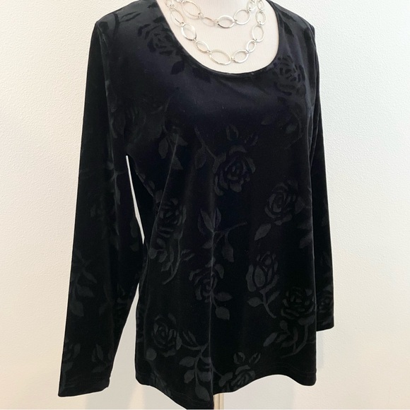 Long Sleeve Black Velvet with Embossed Roses - Picture 5 of 7